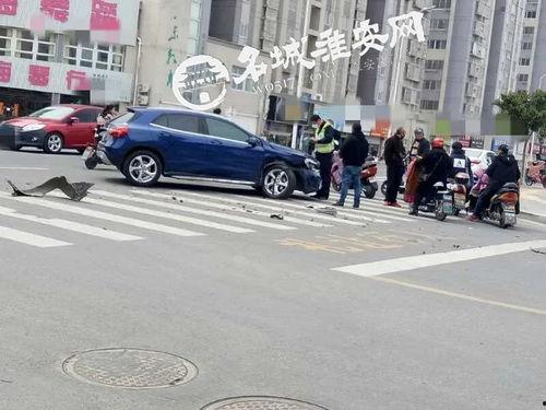 淮安交通事故最新爆料,多车连环相撞,现场情况紧急! 第2张 淮安交通事故最新爆料,多车连环相撞,现场情况紧急! 第2张